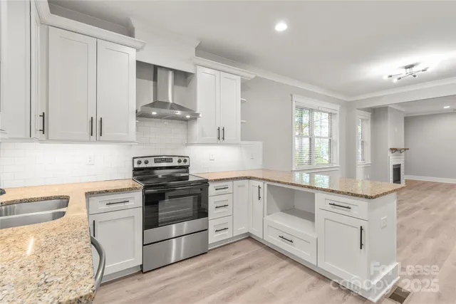 $2,650 | 712 Seldon Drive, Charlotte, NC 28216