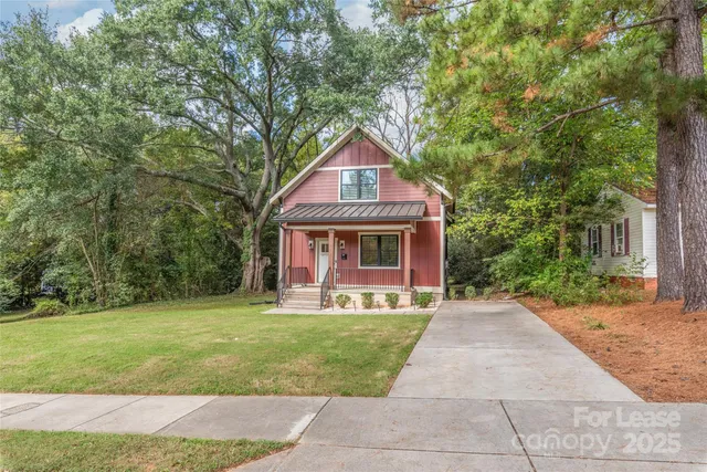 $2,650 | 712 Seldon Drive, Charlotte, NC 28216