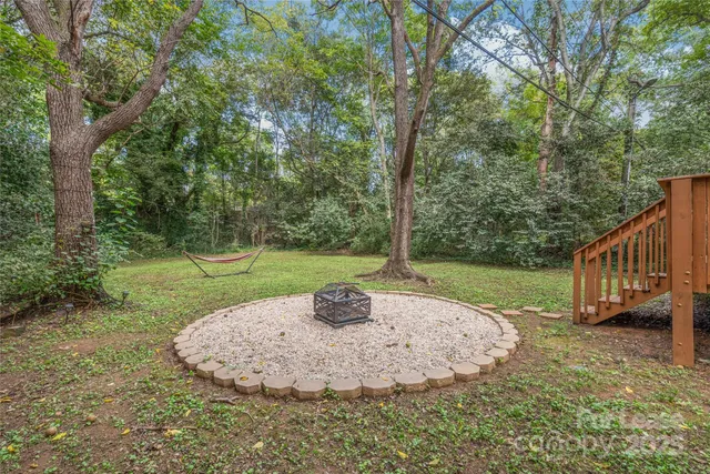 $2,650 | 712 Seldon Drive, Charlotte, NC 28216