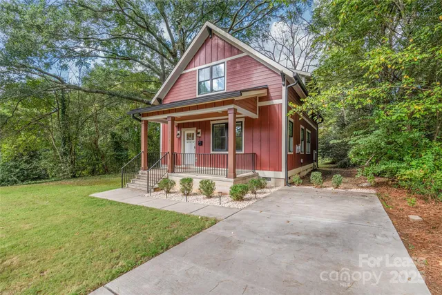 $2,650 | 712 Seldon Drive, Charlotte, NC 28216