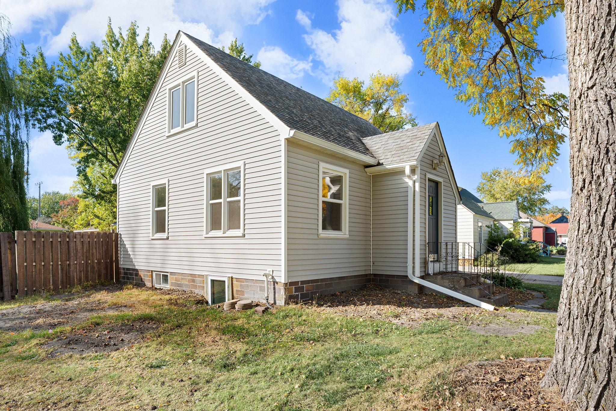 918 3rd Street Southwest Waseca, MN 56093 - Photo 2 of 38 Gallery Image 2