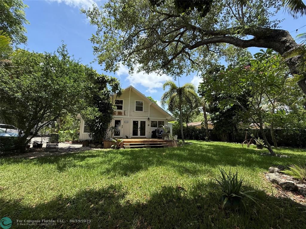 22990 Southwest 156th Avenue Miami, FL 33170 - Photo 37 of 41 a view of house with backyard