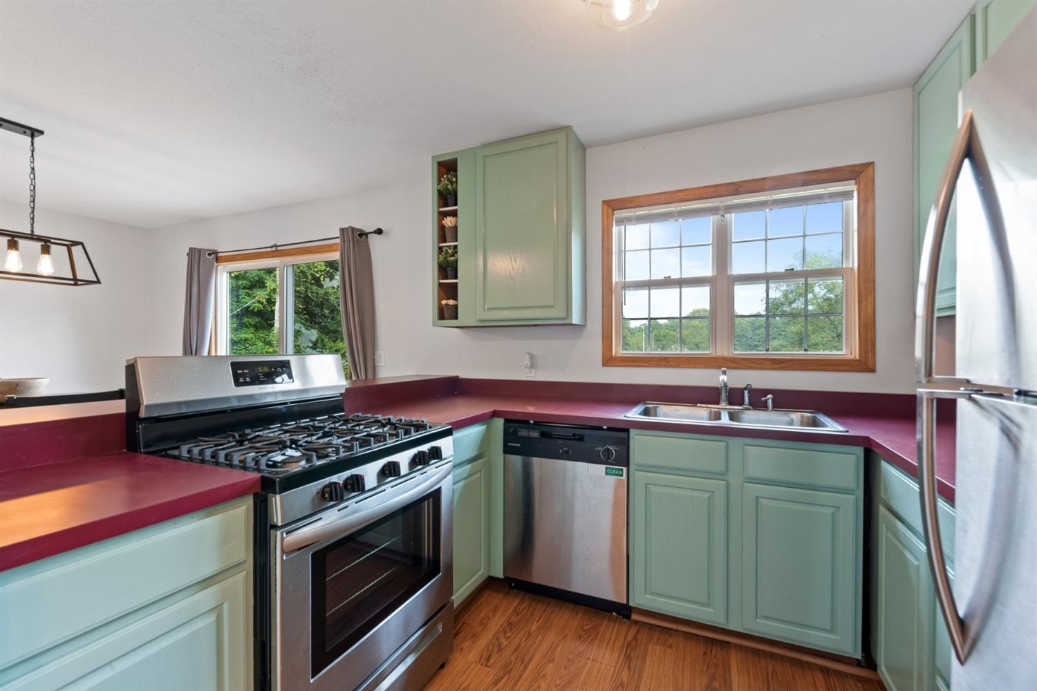 820 8th Place Southwest, Unit D De Motte, IN 46310 - Photo 11 of 17 1500x1000