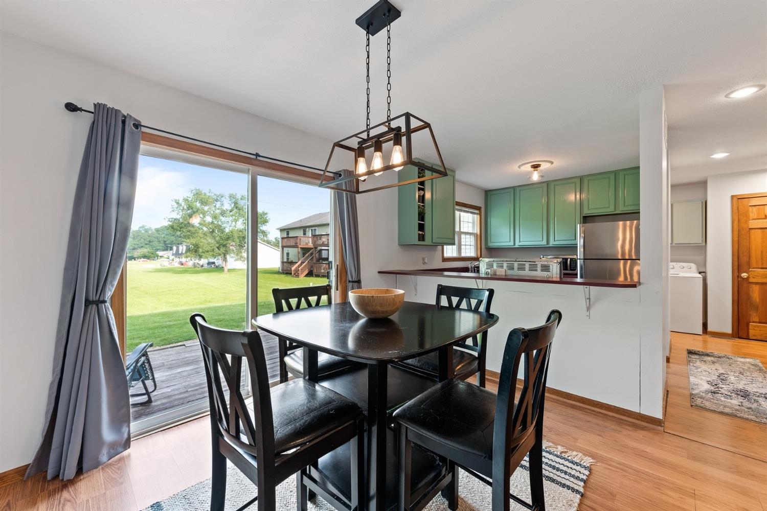 820 8th Place Southwest, Unit D De Motte, IN 46310 - Photo 10 of 17 1500x1000