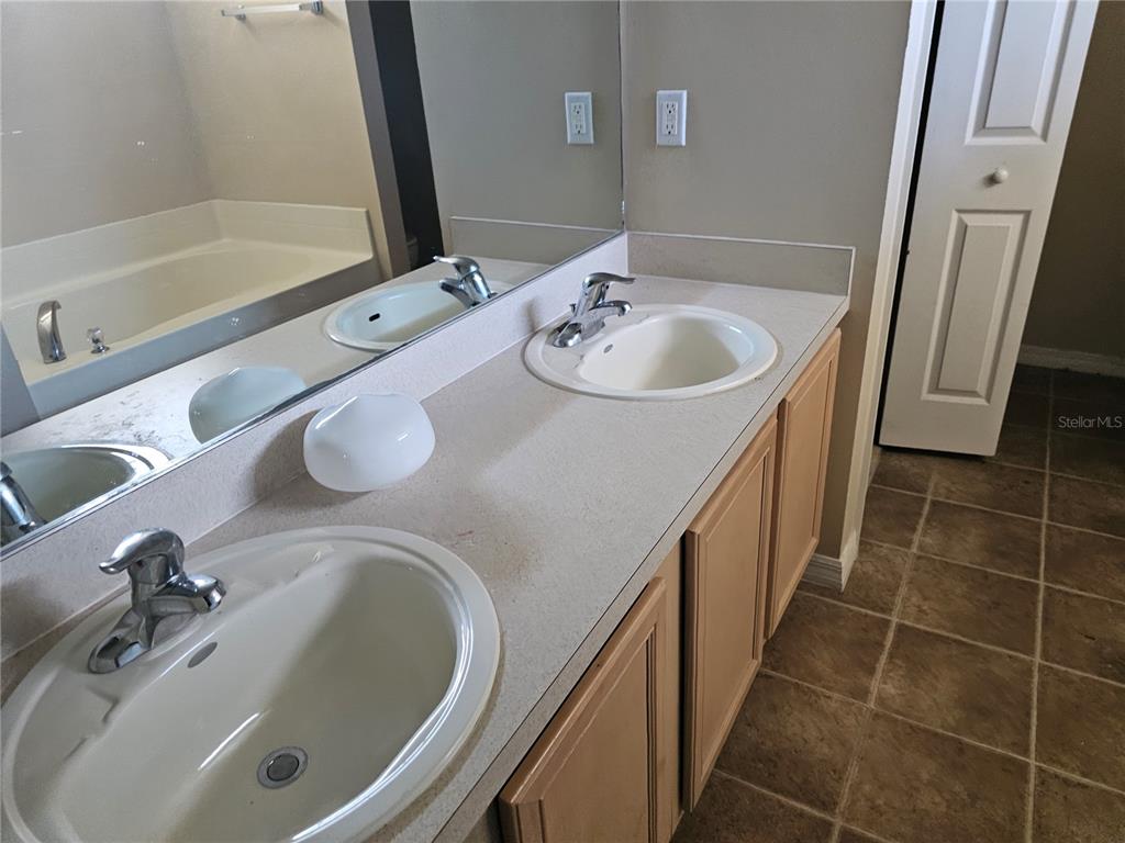 7 Haddock Way Kissimmee, FL 34759 - Photo 7 of 31