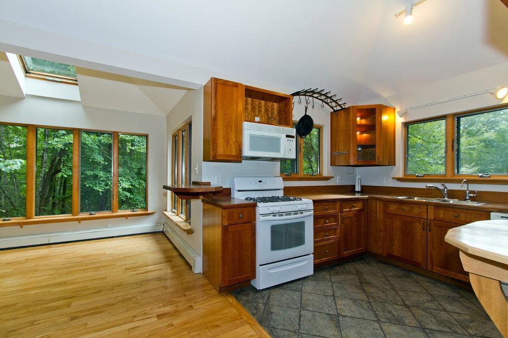 447 Molyneaux Road Camden, ME 04843 - Photo 3 of 12 Kitchen and dining area