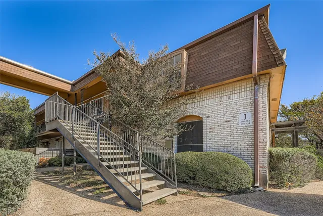 $175,000 | 7801 Shoal Creek Boulevard, Unit 241, Austin, TX 78757