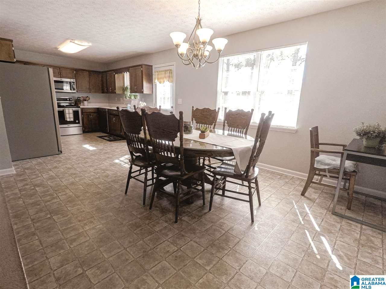 381 Twin Ridge Circle Lincoln, AL 35096 - Photo 8 of 25