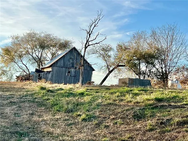 $375,000 | Ee Highway, Richmond, MO 64085