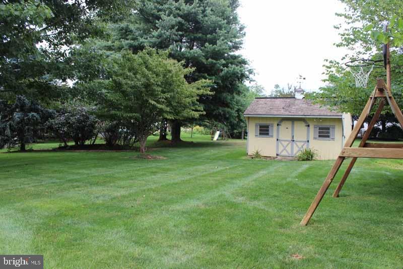758 West 6th Street Lititz, PA 17543 - Photo 15 of 16 Gallery Image 15