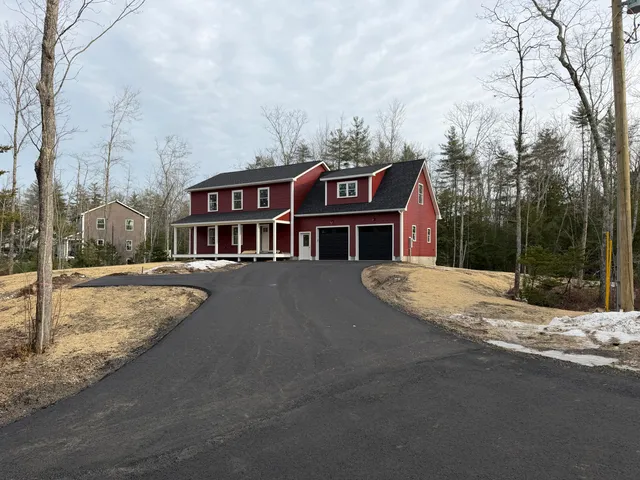 $799,000 | 5 Gigi Lane, Kennebunk, ME 04043
