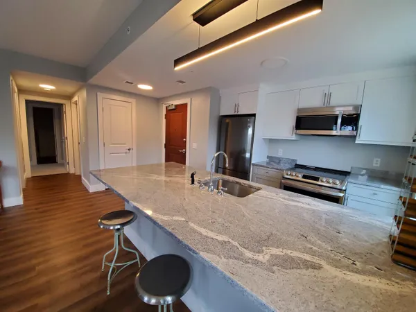 $3,380 | 195 Mechanic Street, Unit 107, Lebanon, NH 03766