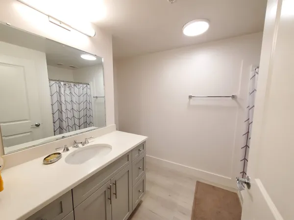 $3,380 | 195 Mechanic Street, Unit 107, Lebanon, NH 03766