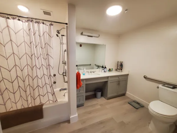 $3,380 | 195 Mechanic Street, Unit 107, Lebanon, NH 03766