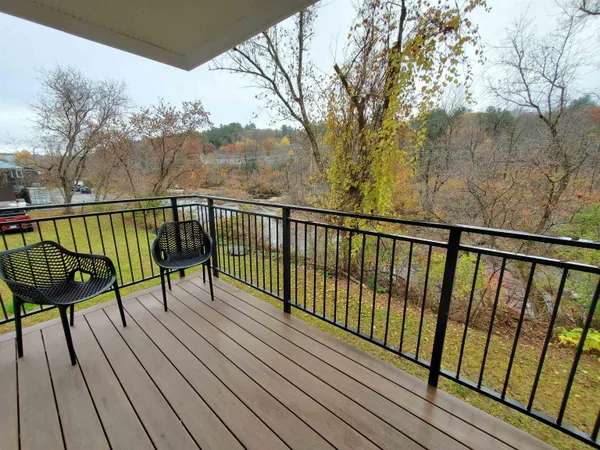 $3,380 | 195 Mechanic Street, Unit 107, Lebanon, NH 03766