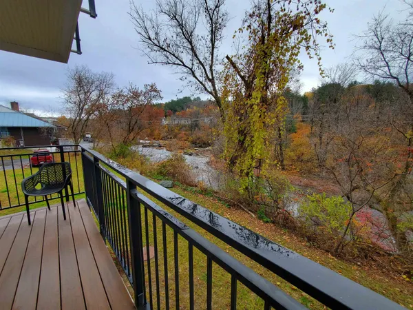 $3,380 | 195 Mechanic Street, Unit 107, Lebanon, NH 03766