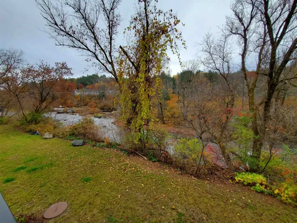 $3,380 | 195 Mechanic Street, Unit 107, Lebanon, NH 03766