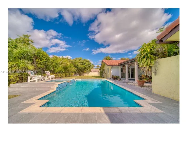 $6,400 | 13220 Southwest 84th Avenue, Pinecrest, FL 33156