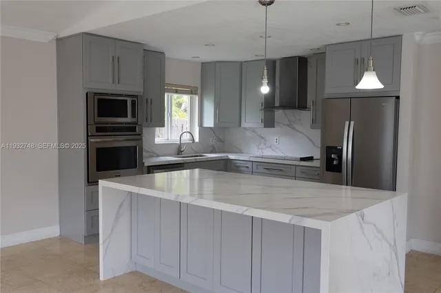 $6,400 | 13220 Southwest 84th Avenue, Pinecrest, FL 33156