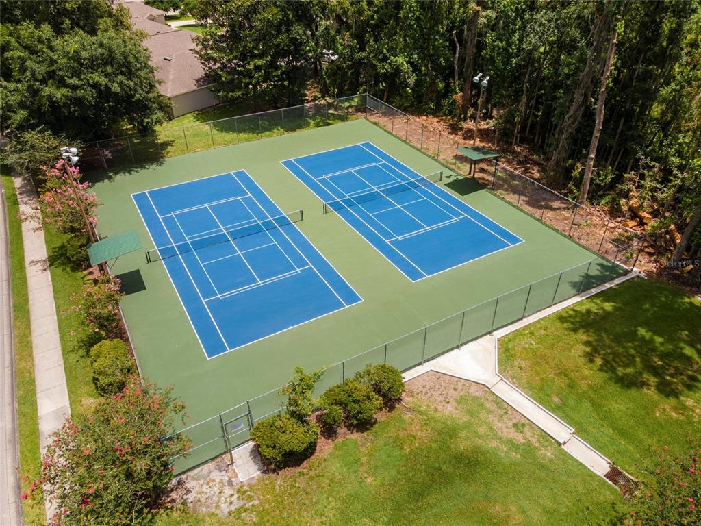 7976 48 Way Gainesville, FL 32653 - Photo 22 of 26 a view of an outdoor space and a yard