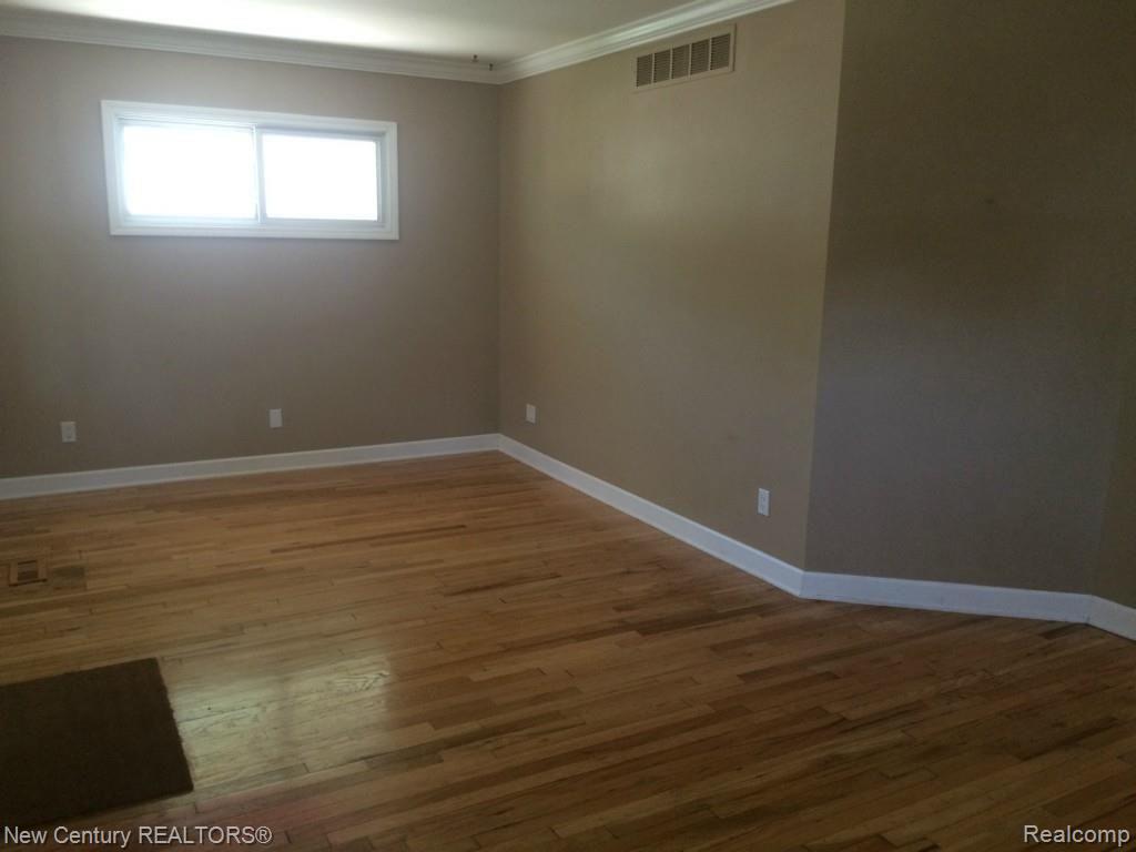 800 Princeton Road Berkley, MI 48072 - Photo 7 of 18