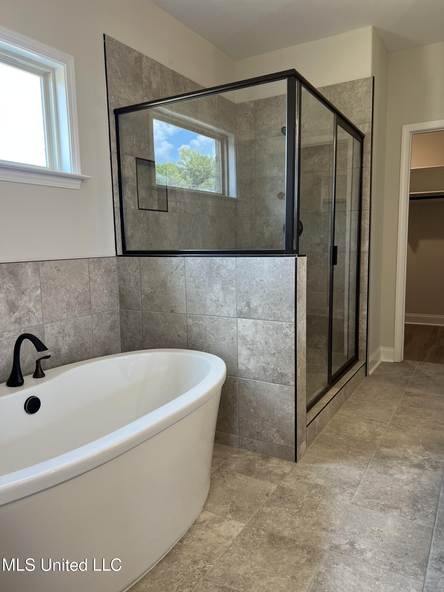 2545 Scott Mdws Lane Hernando, MS 38632 - Photo 13 of 24 IMG_4147