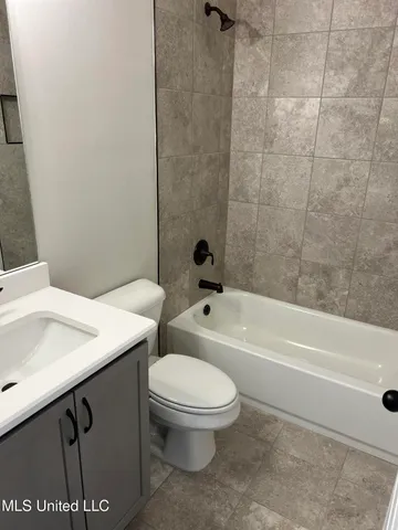 $433,900 | 2545 Scott Mdws Lane, Hernando, MS 38632