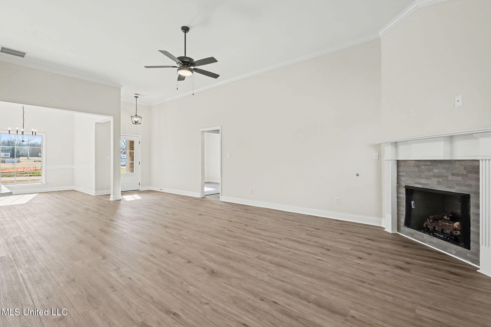 2545 Scott Mdws Lane Hernando, MS 38632 - Photo 9 of 31 9-web-or-mls-2545 Scott-08