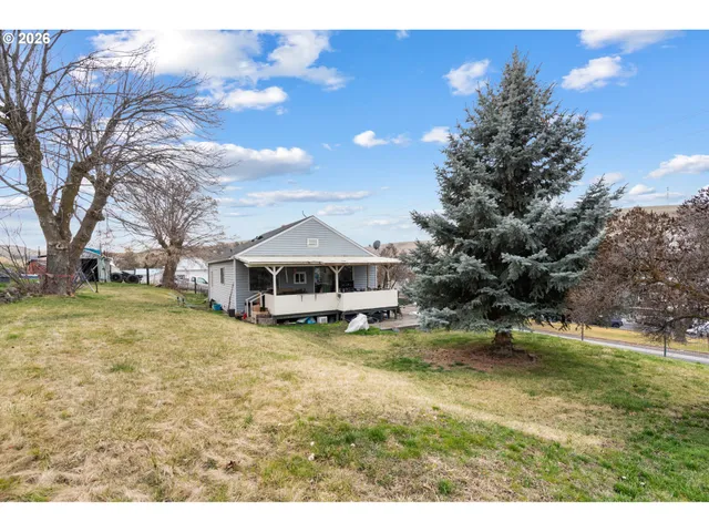 $229,000 | 120 North Gilmore Street, Heppner, OR 97836
