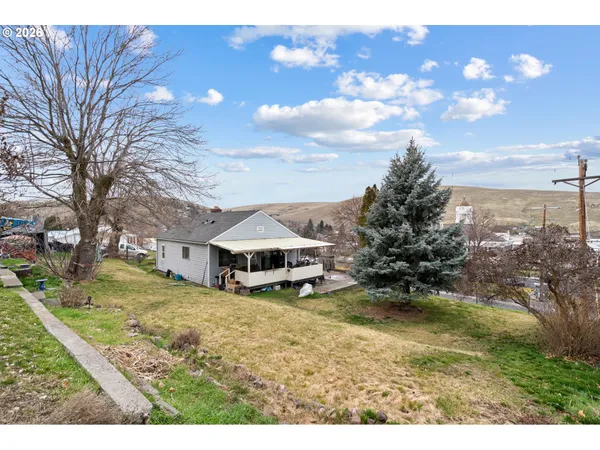 $229,000 | 120 North Gilmore Street, Heppner, OR 97836