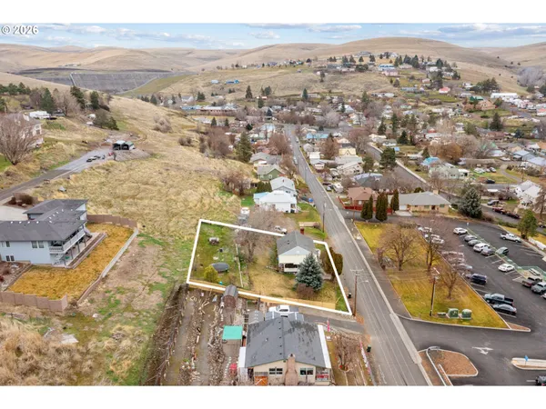 $229,000 | 120 North Gilmore Street, Heppner, OR 97836