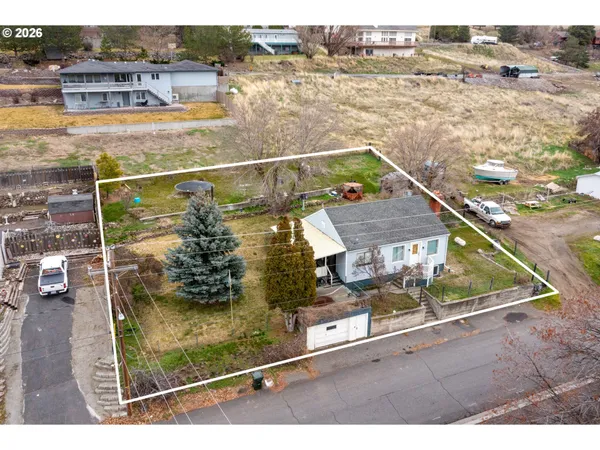 $229,000 | 120 North Gilmore Street, Heppner, OR 97836