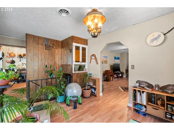 $229,000 | 120 North Gilmore Street, Heppner, OR 97836