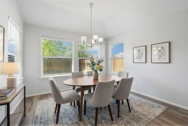 $2,000 | 133 Beth Ann Loop, Taylor, TX 76574