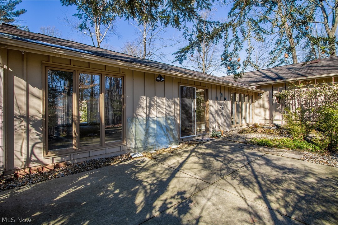 18085 Falling Leaves Road Strongsville, OH 44136 - Photo 25 of 33 Gallery Image 25