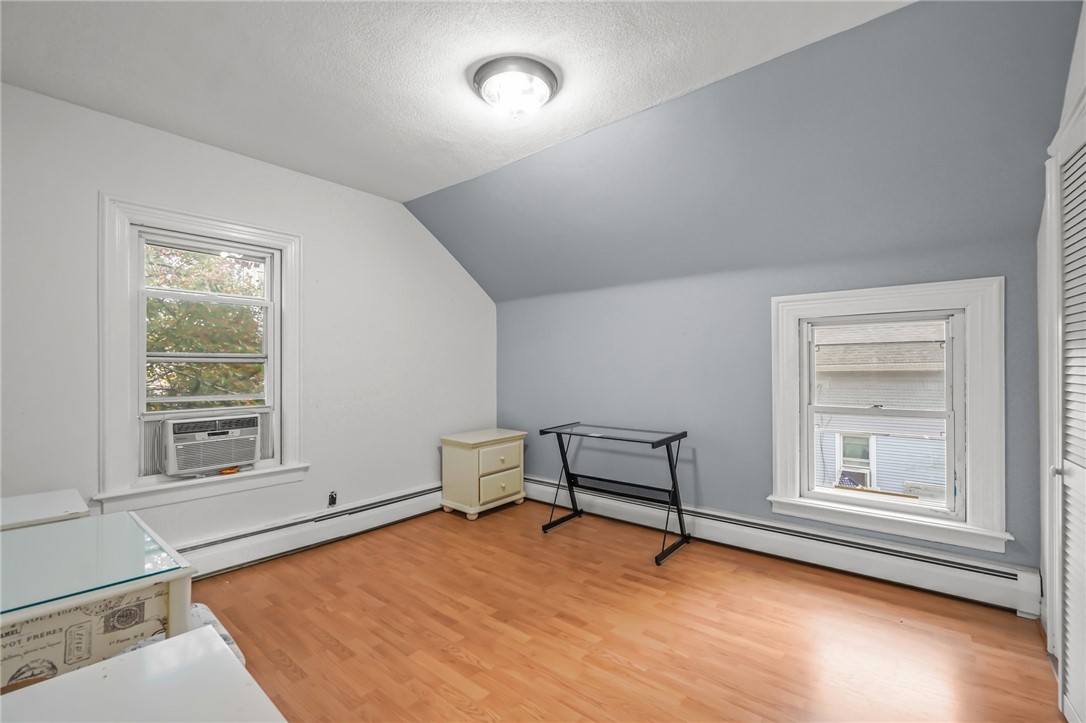 163 West Avenue Pawtucket, RI 02860 - Photo 12 of 28