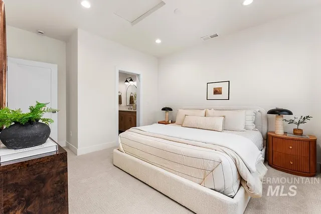 $739,000 | 3382 West Whimbrel Lane, Unit MIDDLE, Boise, ID 83703