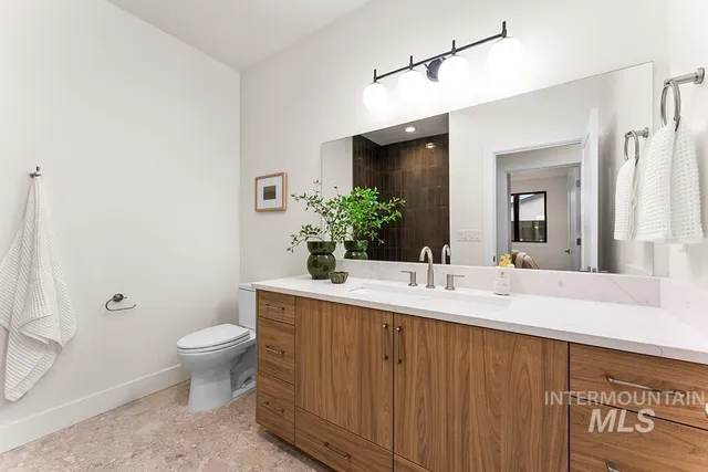 $739,000 | 3382 West Whimbrel Lane, Unit MIDDLE, Boise, ID 83703