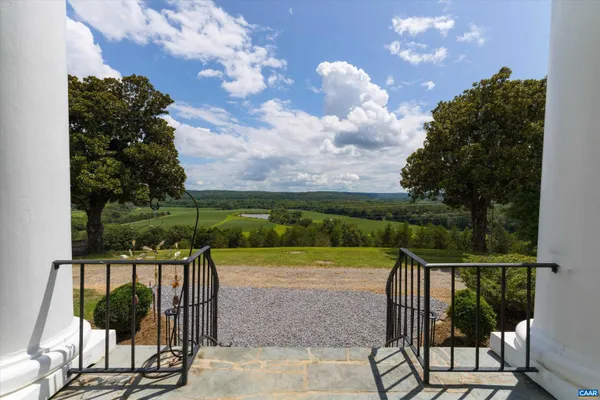 $1,900,000 | 1843 Cabell Road, Wingina, VA 24599