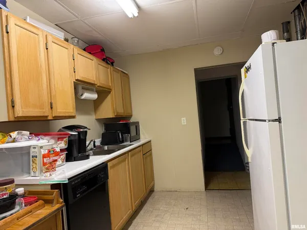 $64,900 | 520 South McKinley Street, Harrisburg, IL 62946