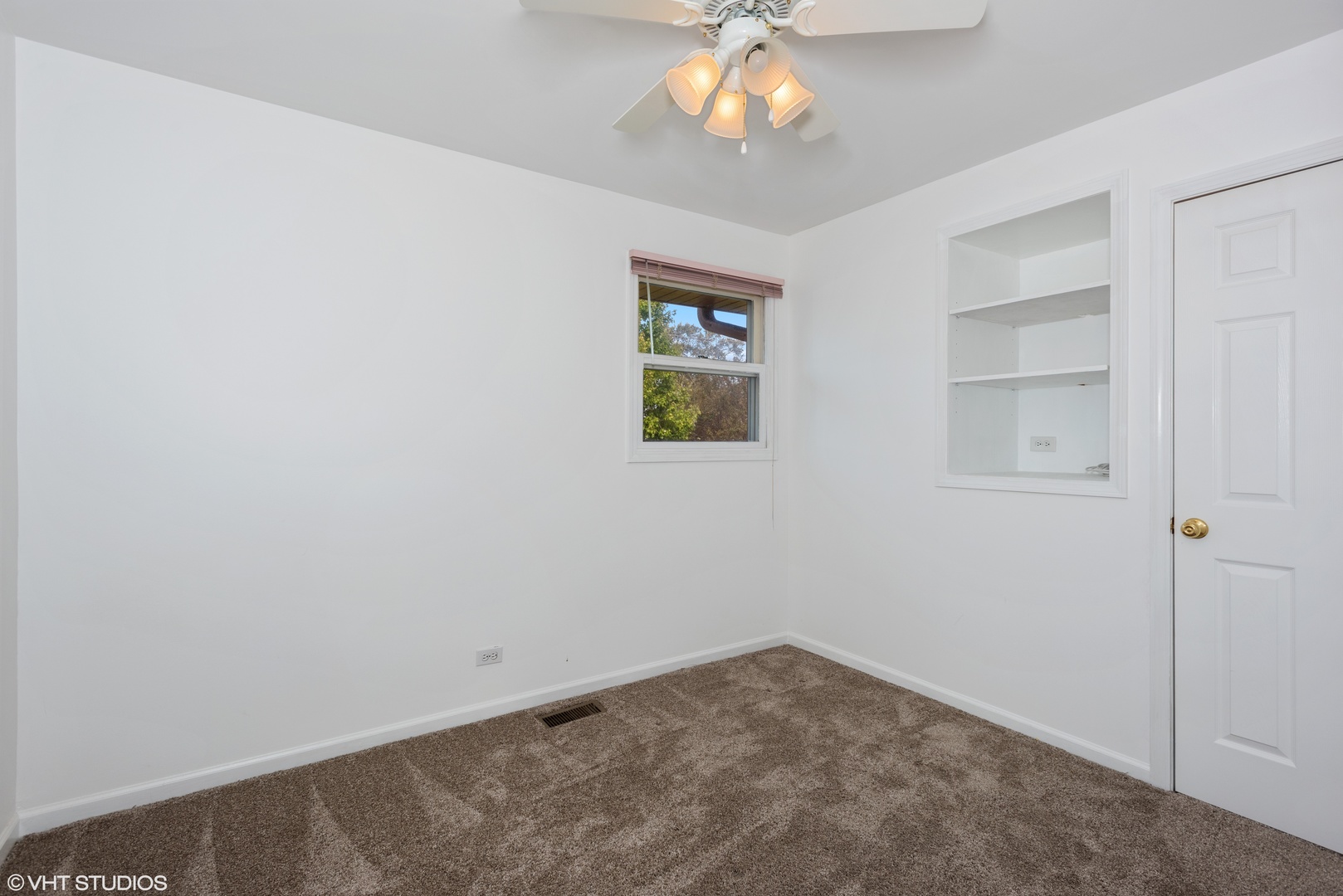 25-w031 Geneva Road Wheaton, IL 60187 - Photo 11 of 20