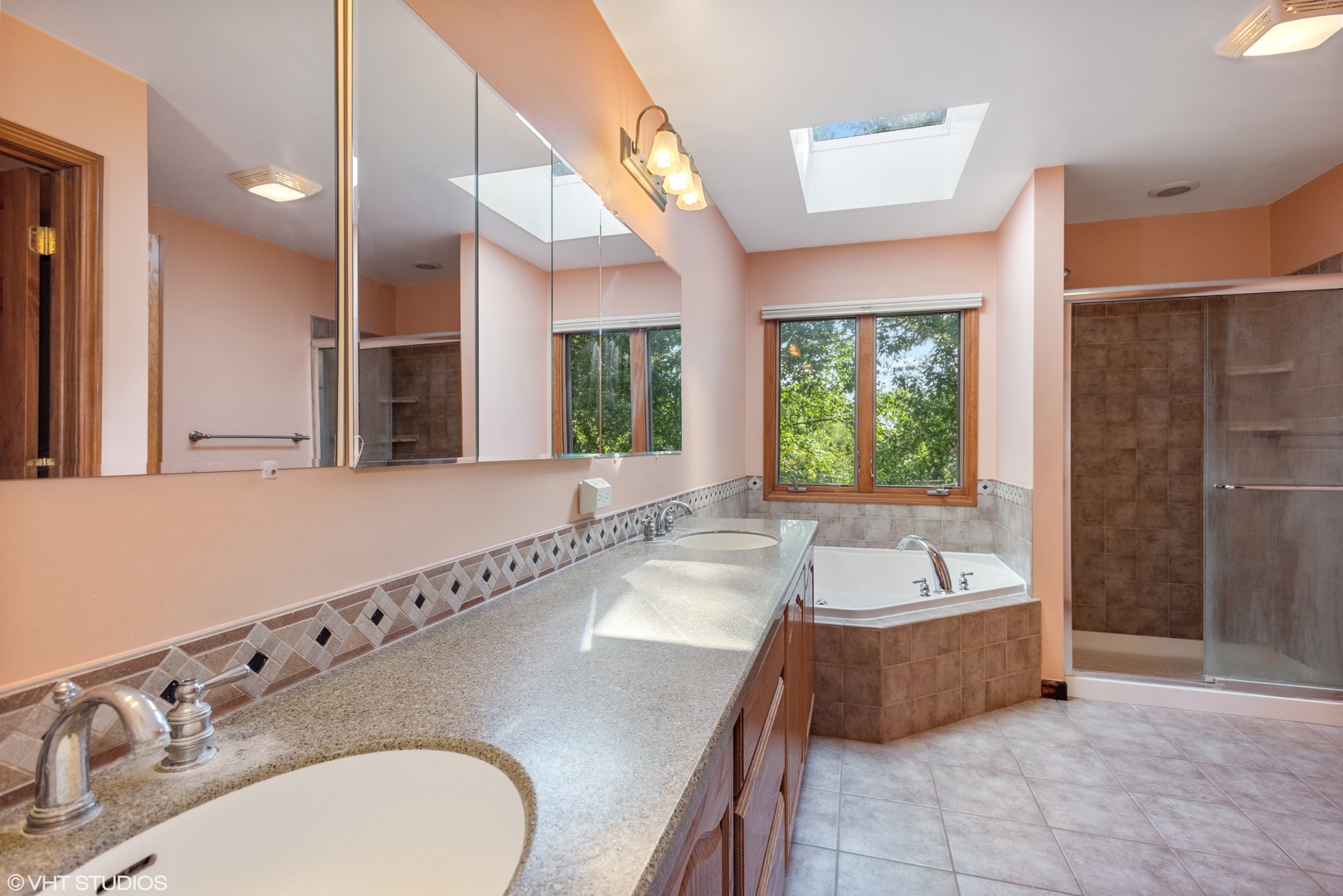 25-w031 Geneva Road Wheaton, IL 60187 - Photo 15 of 20