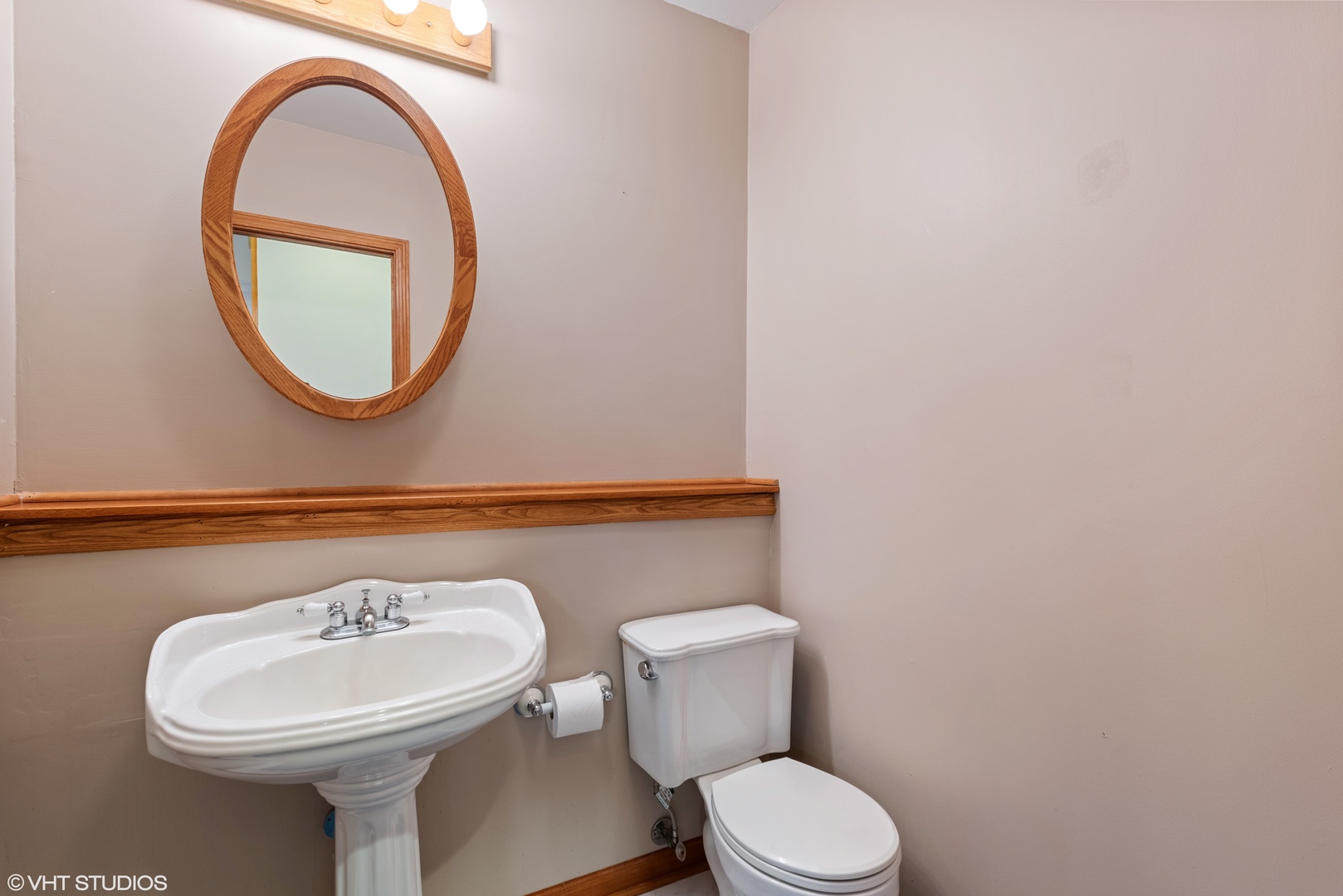 25-w031 Geneva Road Wheaton, IL 60187 - Photo 7 of 20