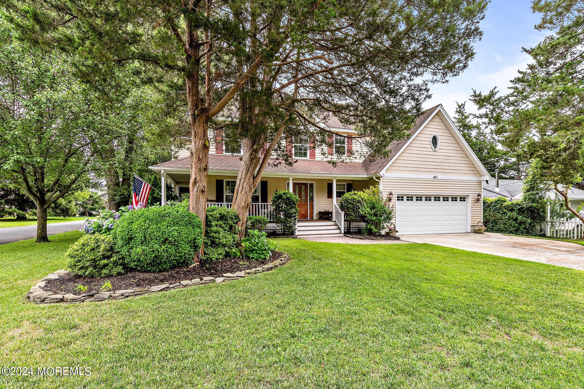 601 Cedar Street Tuckerton, NJ 08087 - Photo 2 of 70 601Cedar-3