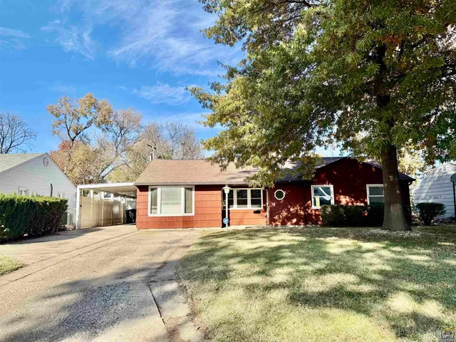 $198,900 | 3904 Southwest 26th Street, Topeka, KS 66614
