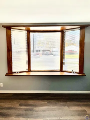 $189,950 | 3904 Southwest 26th Street, Topeka, KS 66614