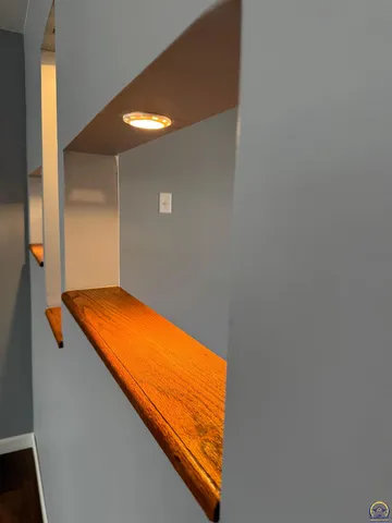 $189,950 | 3904 Southwest 26th Street, Topeka, KS 66614