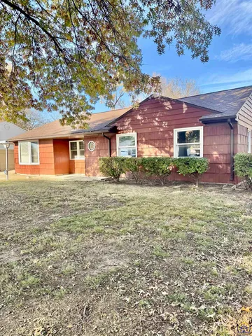 $189,950 | 3904 Southwest 26th Street, Topeka, KS 66614