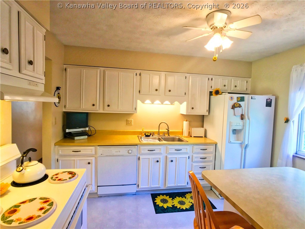 17 Barrington Road Nitro, WV 25143 - Photo 7 of 27 Gallery Image 7