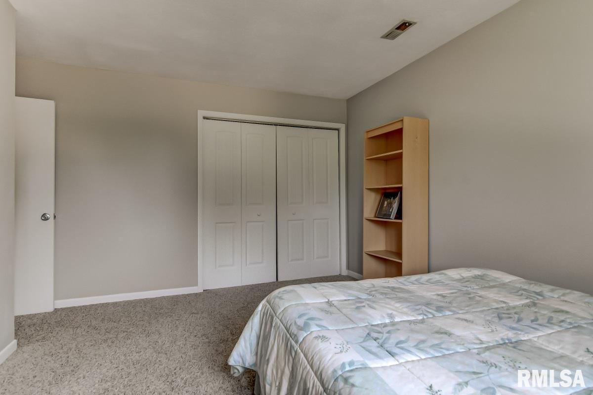 2543 Lindsay Road Springfield, IL 62704 - Photo 29 of 44 Gallery Image 29